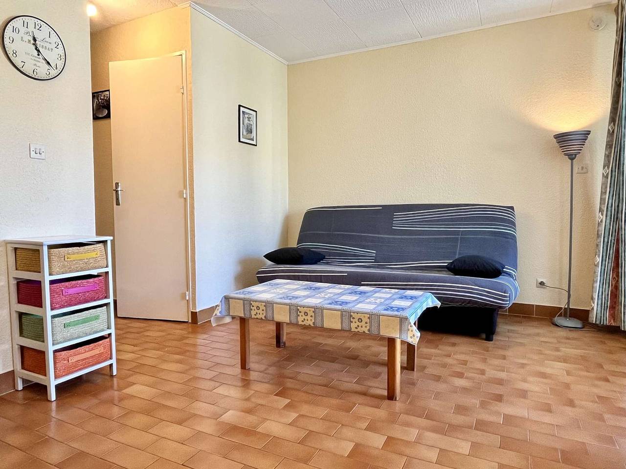 Ganze Wohnung, Studio/Kabine für 4 Personen, 1. Stock, nah am Strand, Süd/West-Ausrichtung, Garage, Haustiere erlaubt in La Côte Vermeille, Argelès-sur-Mer