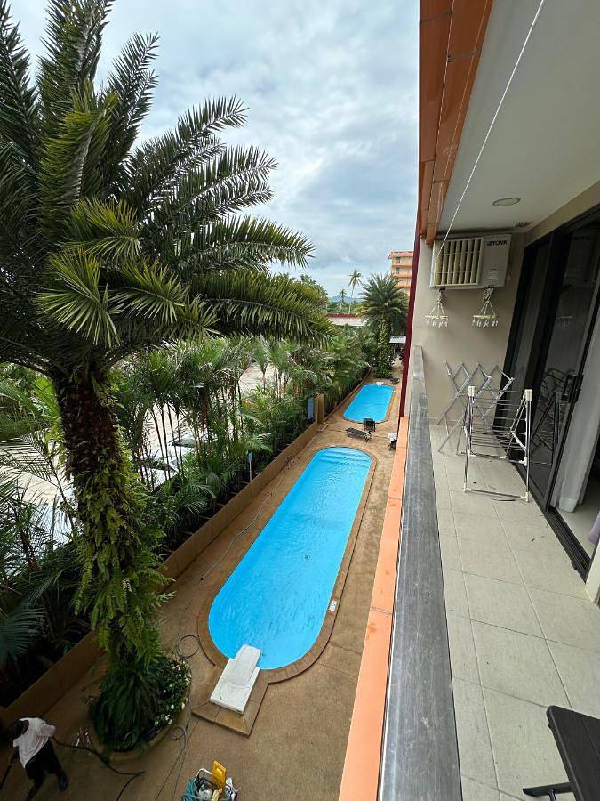 Appartement de vacances pour 2 personnes, avec balcon ainsi que piscine et vue