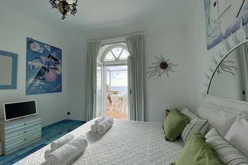 Villa for 6 Guests in Marina Piccola (Capri), Capri, Picture 3