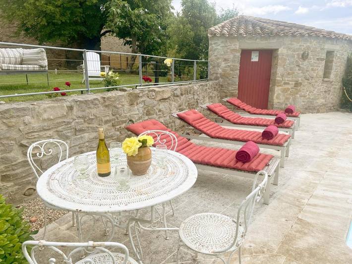 Location de vacances pour 10 personnes, avec bassin pour enfant et jardin ainsi que vue et piscine à Cesseras - 3