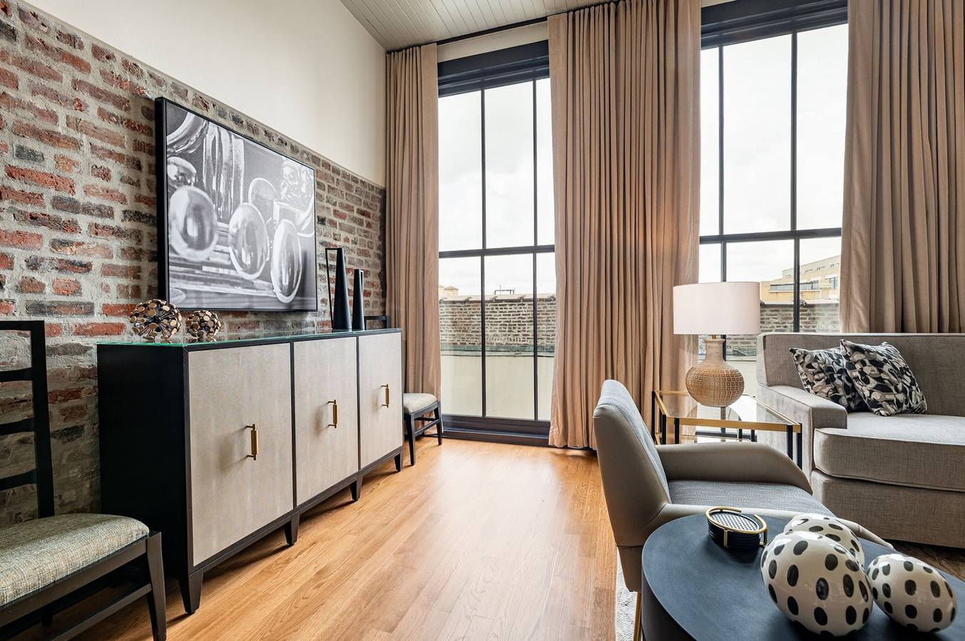 Apartamento entero, 3Br Ultimate Group Retreat 2 Blocks to Bourbon St | The Mayfair in Storyville (New Orleans), New Orleans