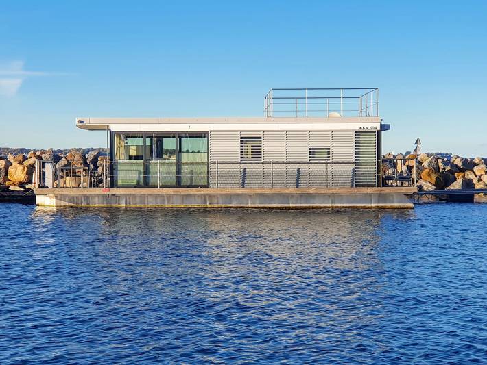Boot für 5 Personen, mit Terrasse und Ausblick an der Kieler Bucht