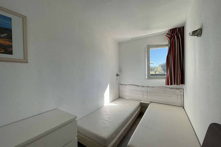 Wohnhaus für 8 Personen mit Terrasse, Klimaanlage & Pools in Salavas, Ardèche