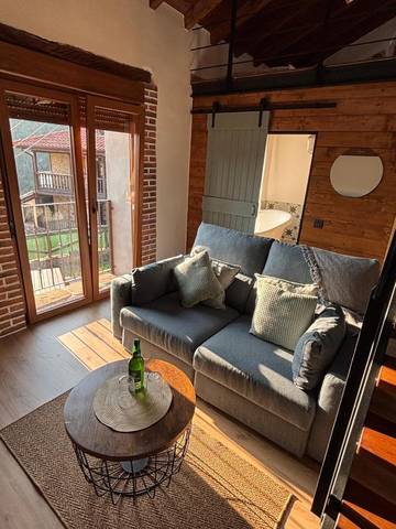 Casa rural para 5 personas, con vistas y jardín, Se admiten mascotas en Comarca del Caudal