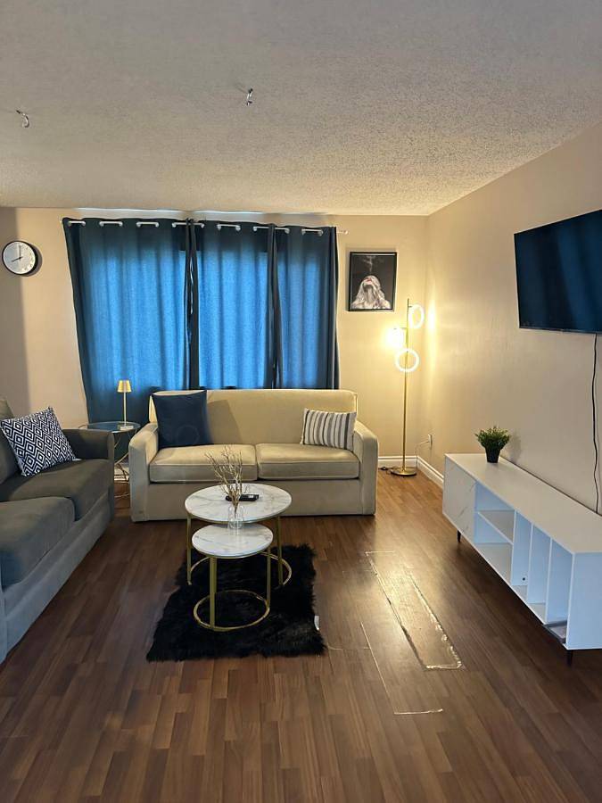 Sten Stay in Edmonton, Alberta