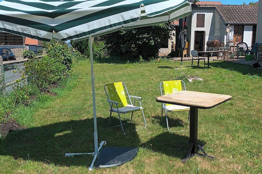 Guestroom in Petit-Couronne, Région de Rouen