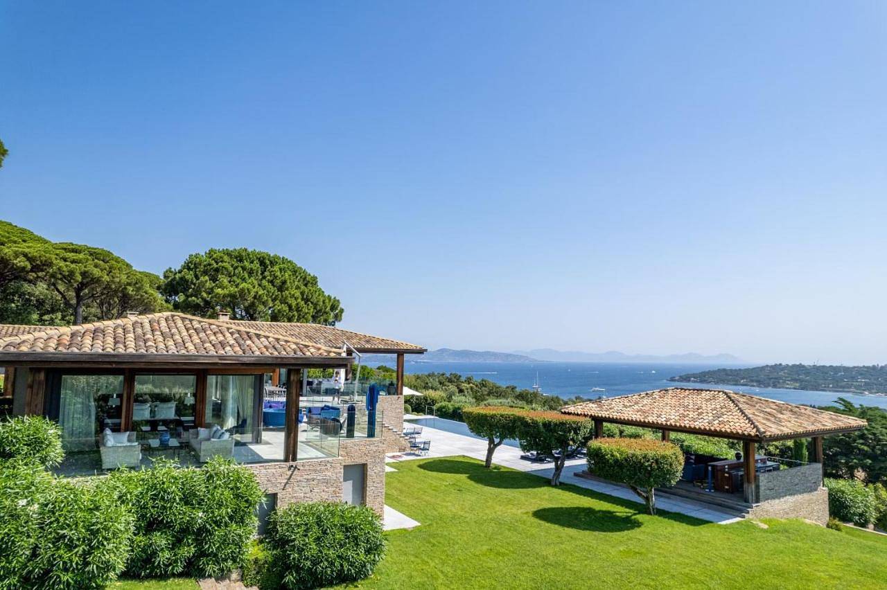 Somptueuse villa vue sur mer avec piscine in Saint-Tropez, Mittelmeerküste (Frankreich)