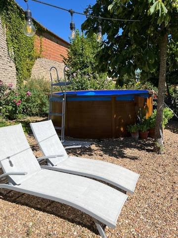 Hotel para 2 personas, con piscina y jardín, Se admiten mascotas en Tierra del Vino