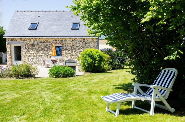 Gîte pour 3 personnes, avec Jardin en Cotes-d'Armor - 2