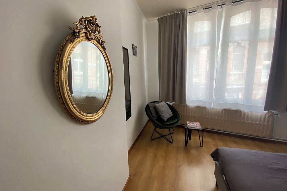 House in historic city center, near nature, beautiful view and sun terrace! in Dinant, Namur (region)