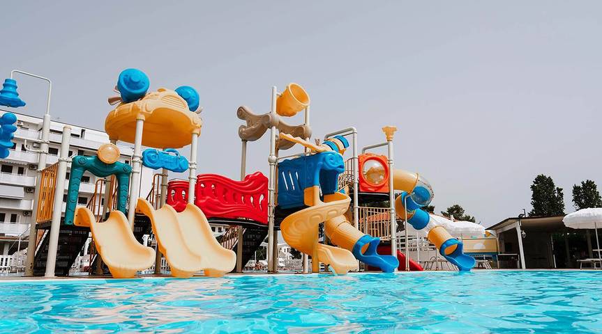 Bungalow für 4 Personen, mit Garten und Kinderpool sowie Pool in den Abruzzen - 3