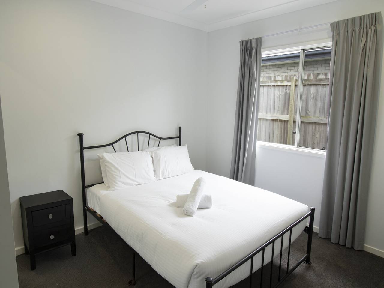 Entire apartment, Spacious 4-Bed House in Leafy Plainland in Queensland