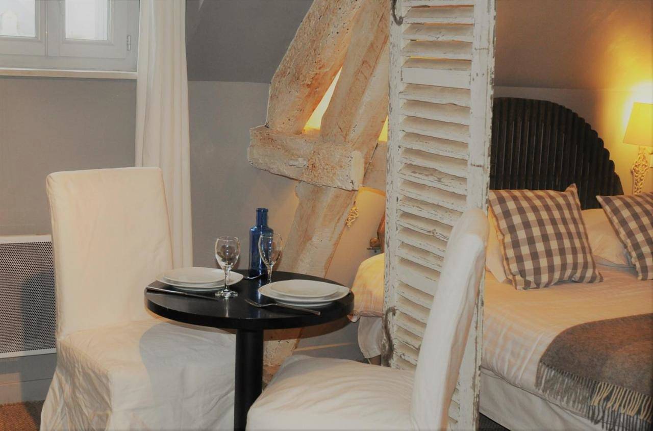 Double Room with Garden View in Niort, Région de Niort
