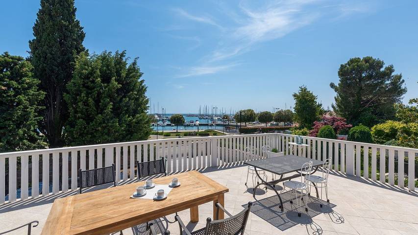 Villa für 16 Personen, mit Whirlpool und Terrasse sowie Garten und Pool, mit Haustier in Umag - 3