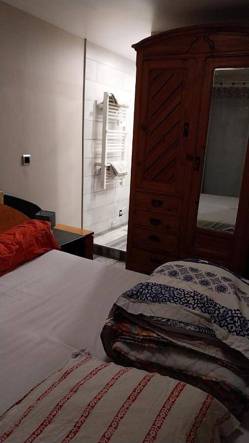Chambre d’hôte pour 10 personnes, avec vue ainsi que terrasse et piscine dans les Pyrénées-Orientales - 2
