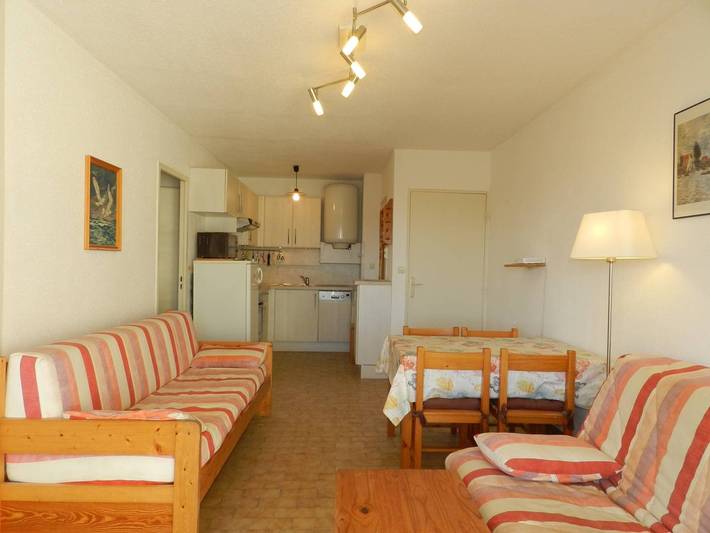 Gîte pour 4 personnes, avec terrasse dans Golf Grand Jardin - 2