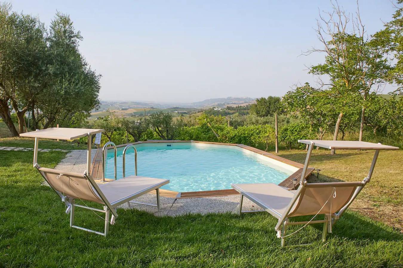 Villa "Regno" con vista mare, piscina privata e 2 terrazze private in Torre San Patrizio, Provincia di Fermo