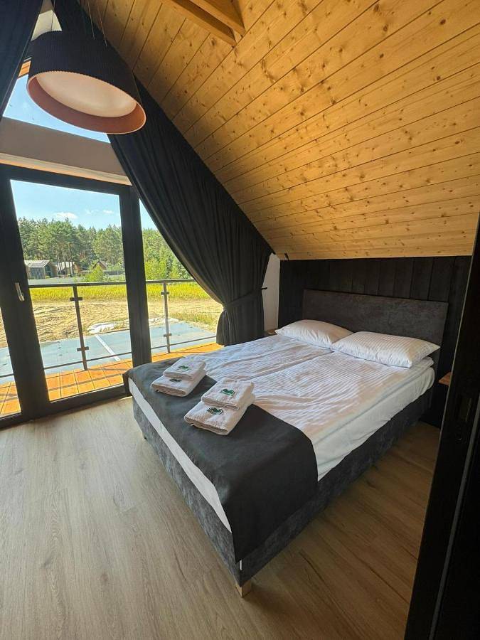 Location de vacances pour 6 personnes, avec jardin et piscine ainsi que vue et sauna, animaux acceptés dans Radawa - 2