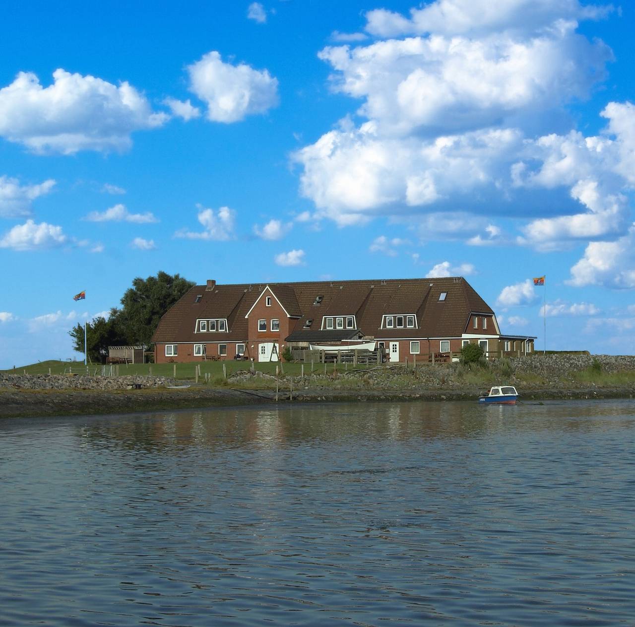 Ganze Wohnung, Fewo Föhr, in der Mitte der Hallig, direkt am Meer, Entspannung und Ruhe pur! in Langeneß, Halligen