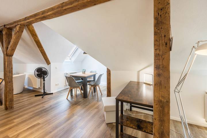 Ganze Wohnung, Ferienwohnung 'Eichendorff Loft' mit Bergblick und Wlan in Nordhausen, Harzvorland