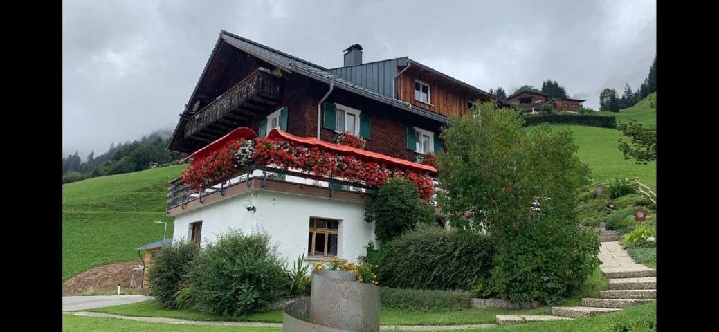 Ferienwohnung für 7 Personen, mit Garten