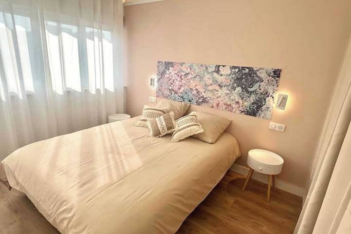 Ganze Wohnung, Paris- 15 min – Large 5-room apartment fully renovated – Orly Airport -15 min in Vitry-sur-Seine, Val-de-Marne