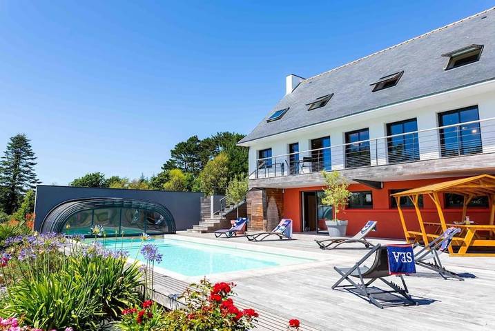 Villa pour 10 personnes, avec sauna ainsi que jardin et piscine - 1