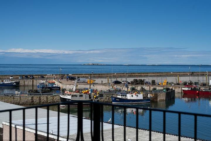 Cottage for 7 people, with Balcony in Seahouses