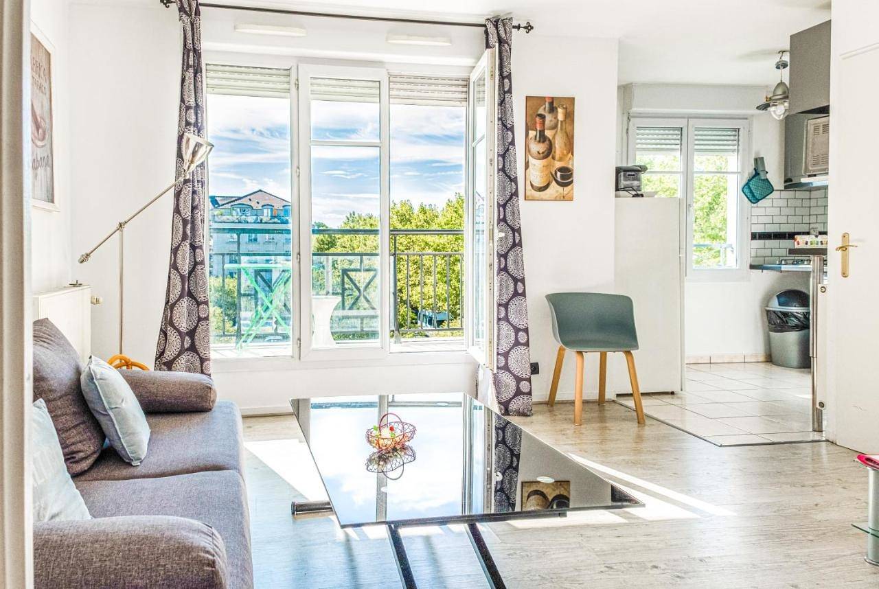 Appartement entier, Family Travel Paris in Bussy-Saint-Georges, Seine-et-Marne