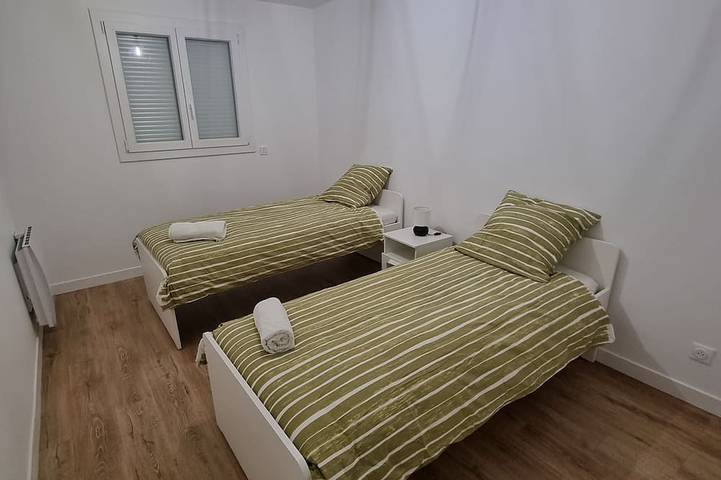 Location de vacances pour 8 personnes, avec terrasse et jardin à Villepinte - 4