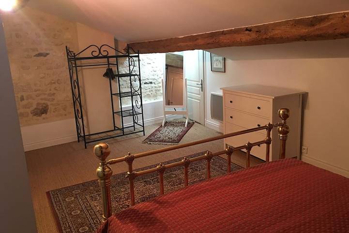 Gîte pour 4 personnes, avec jardin à Saintes - 3