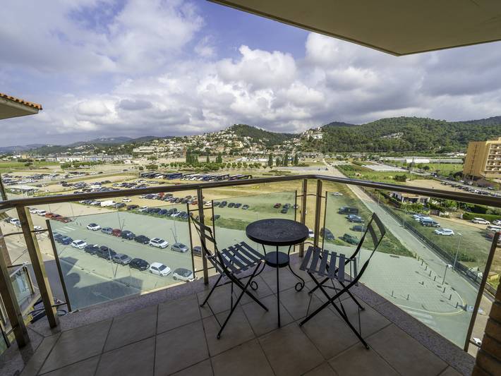 Gîte pour 5 personnes, avec piscine ainsi que jardin et balcon à Santa Susanna - 3
