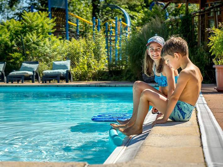 Camping pour 4 personnes, avec Terrasse et Sauna