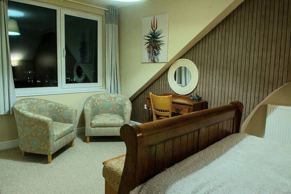 Spacious house in Aberystwyth short walk to beach in Aberystwyth, Cardigan Bay