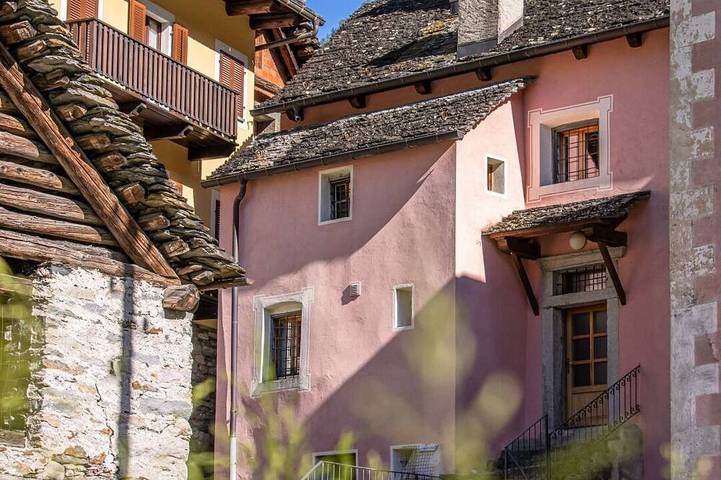 Casa Antica Prato Sornico, Val Lavizzara in S. Carlo (Val Peccia), Lavizzara