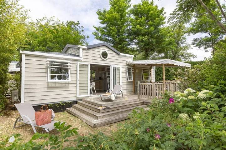 Gîte pour 5 personnes, avec piscine et jardin