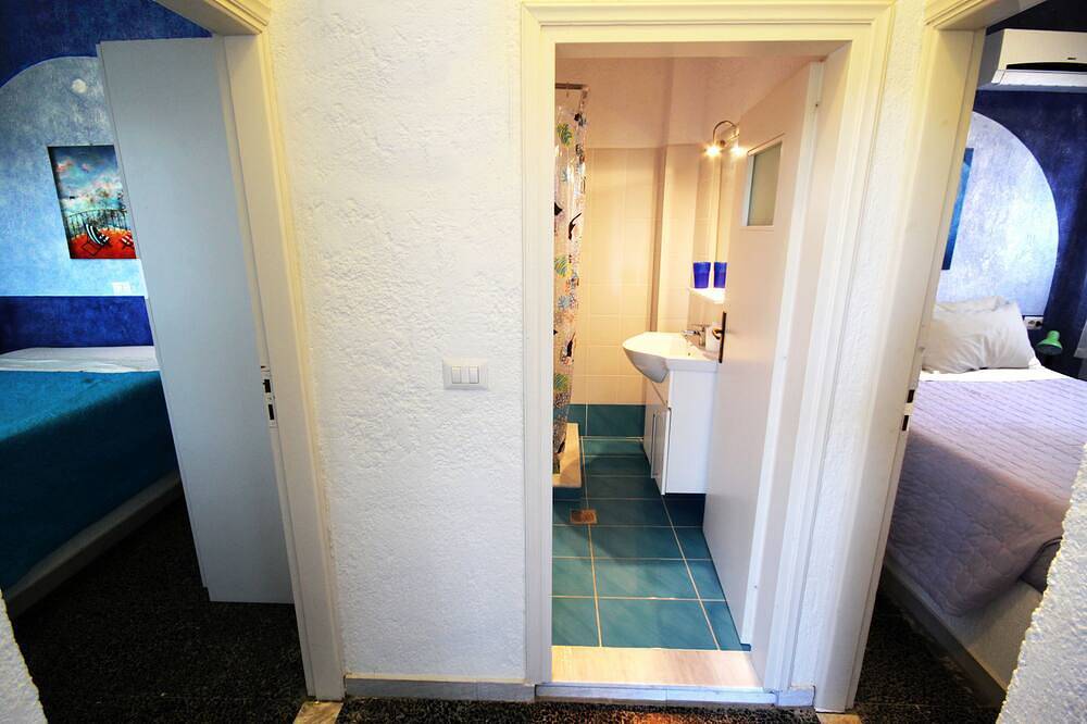 Ganze Wohnung, La Luna Blu Apartment \"Luna\", Meerblick, 500 Meter vom Strand entfernt in Ferma, Lasithi