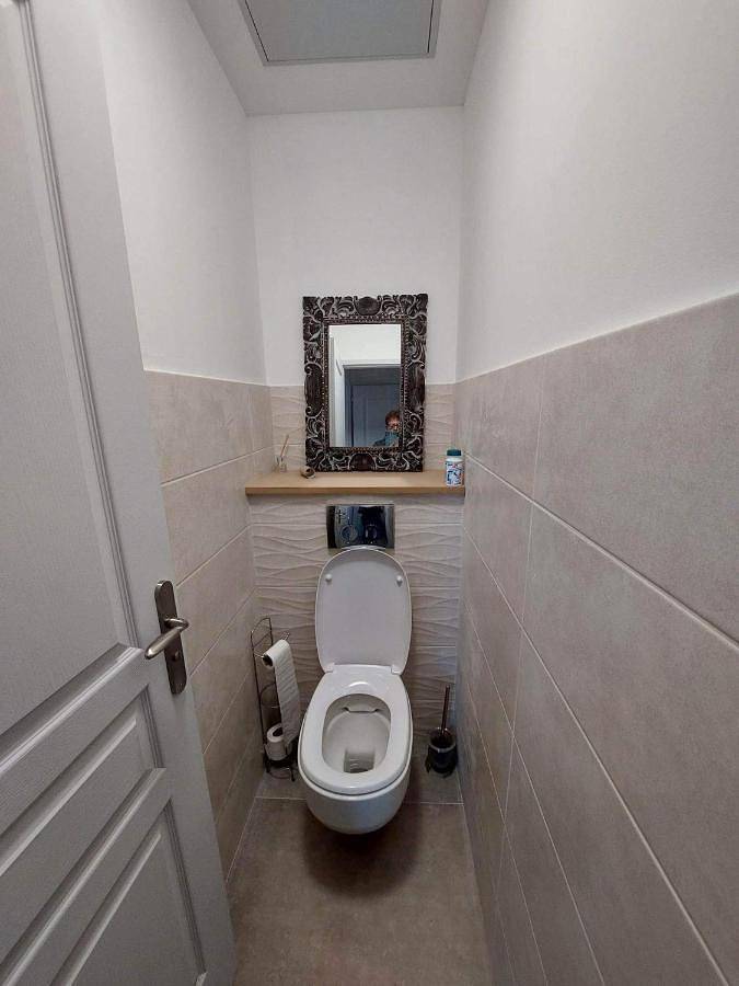 Appartement entier, One-Bedroom Apartment in Sussargues, Côte méditerranéenne (France)