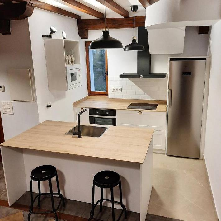 Casa de huéspuedes para 10 personas, con jardín y vistas, Se admiten mascotas en Navarra - 2