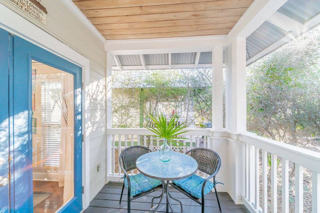 Cabin for 6 Guests in Emerald Coast, Walton County