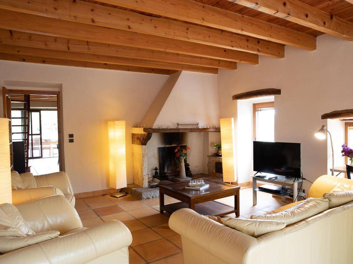 Maison 6p, 3ch, piscine chauffée, rivière, randonnée, proche Vallon Pt d'Arc in Rochecolombe, Ardèche