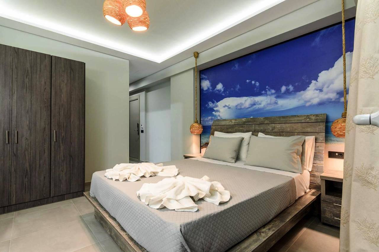 Artemis Apartments in Psarou, Alykes