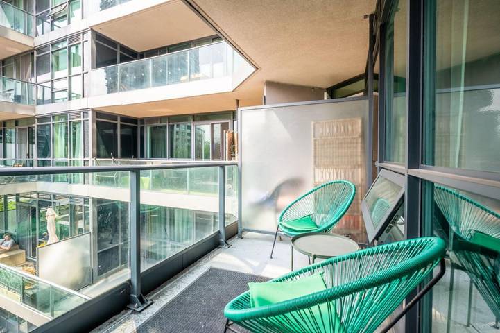 Gîte pour 6 personnes, avec piscine et balcon, adapté aux familles à Toronto - 3