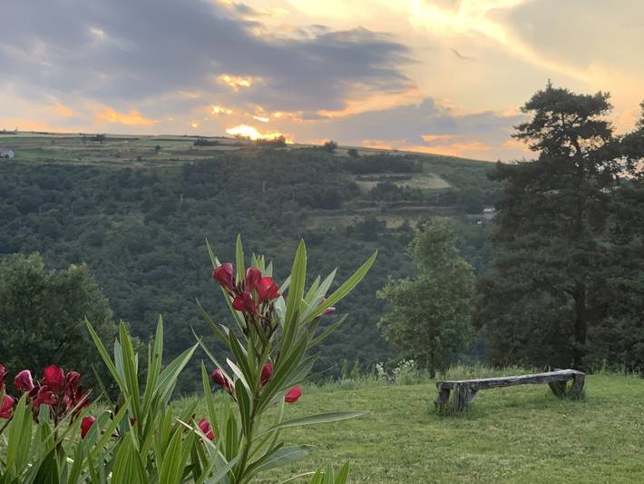 Gîte pour 5 personnes, avec jardin et terrasse en Ardèche - 2