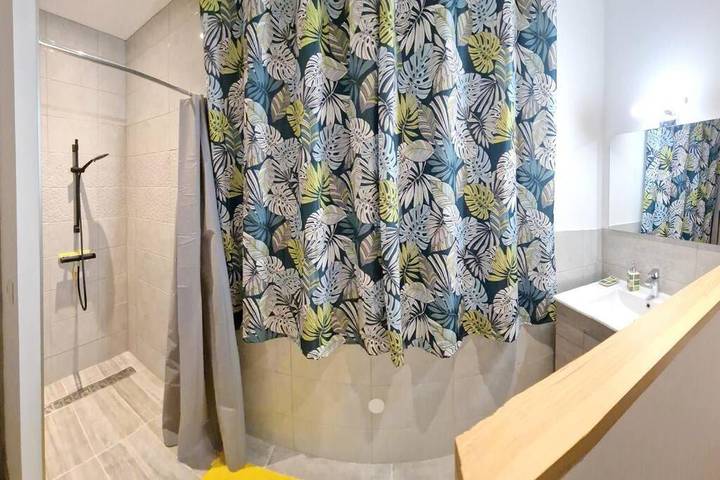 Gîte pour 3 personnes, avec terrasse, animaux acceptés à Beaumont-de-Lomagne - 4