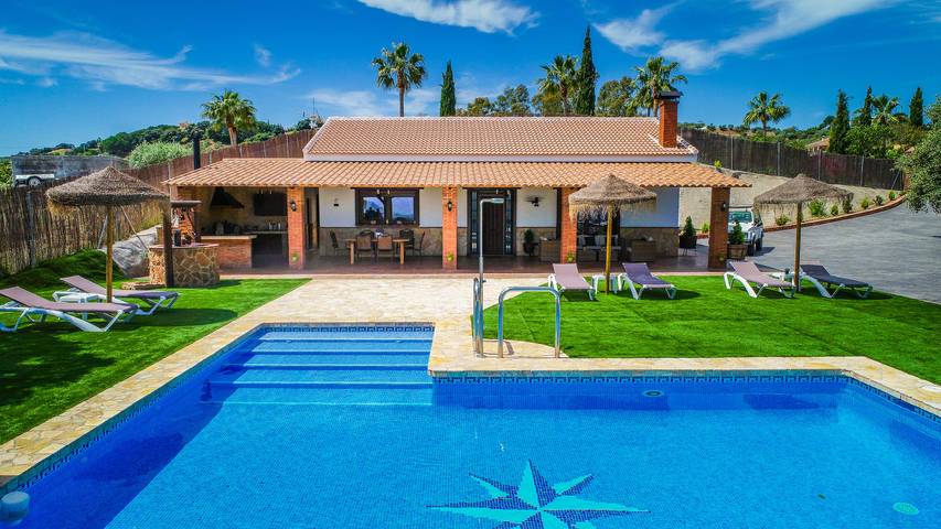Casa rural para 12 personas, con jacuzzi además de jardín y terraza en Alhaurín el Grande - 3