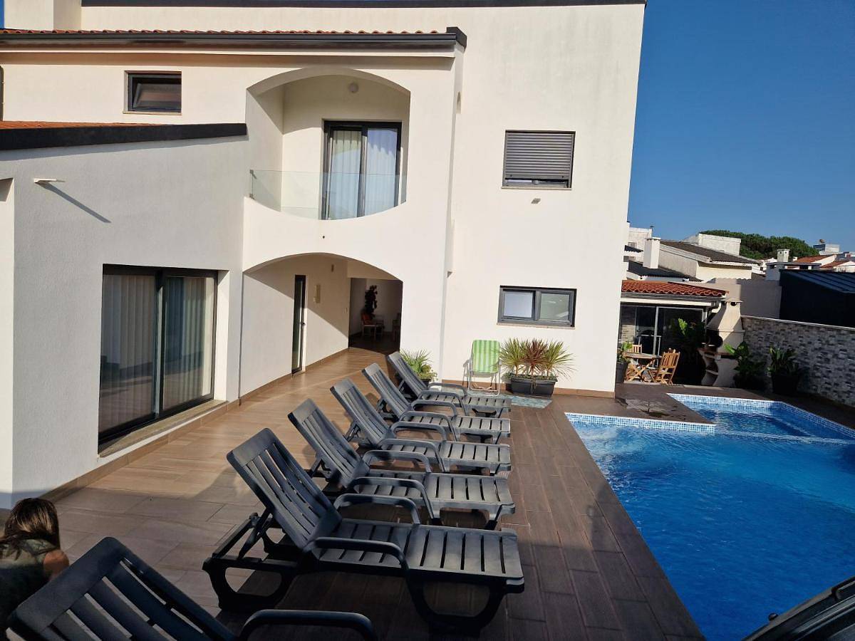 Four-Bedroom House in Marinhas, Esposende