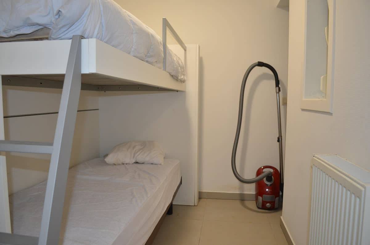Ganze Wohnung, Ferienwohnung für 4 Personen mit Garten in Oostende stadt, Oostende