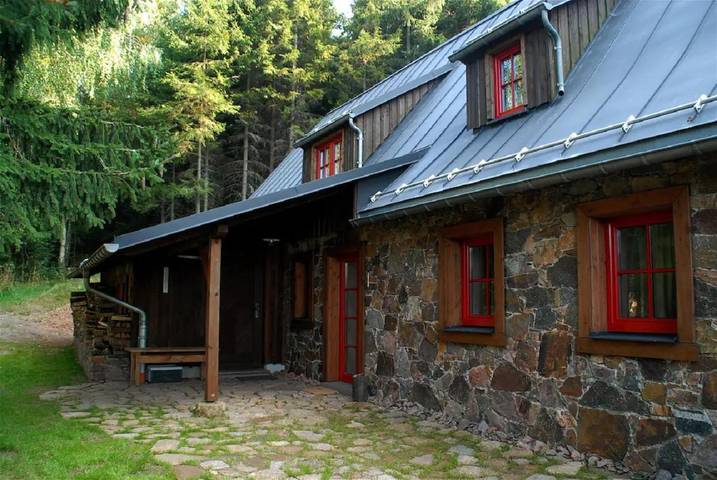 Villa für 12 Personen, mit Whirlpool und Terrasse sowie Garten und Sauna
