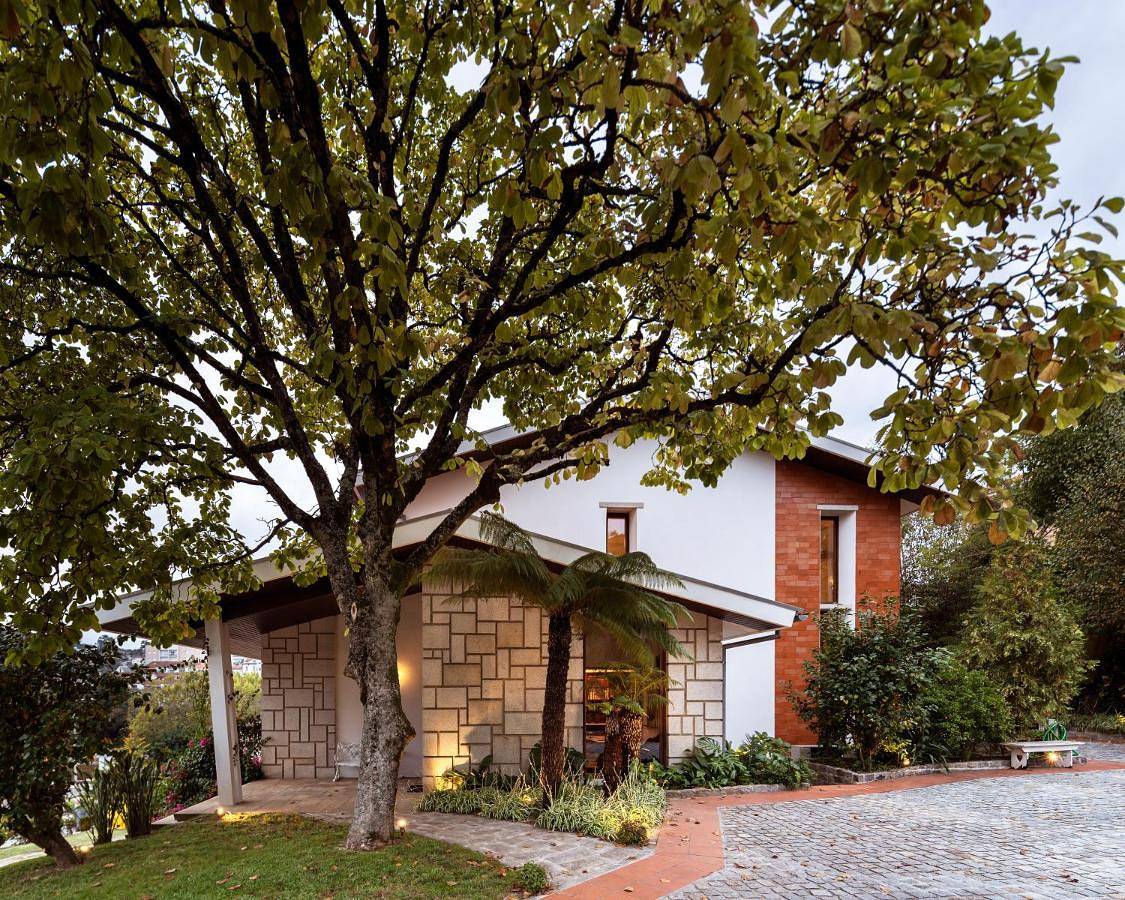 Single Room with Private Bathroom in Distrito de Aveiro